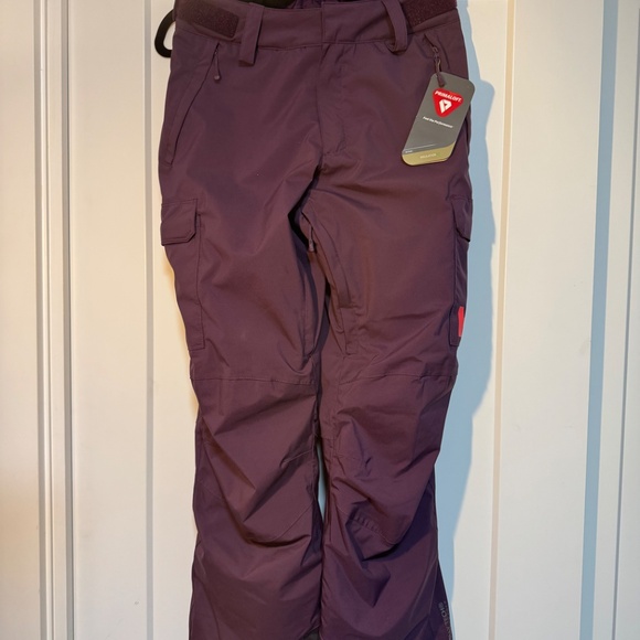 Helly Hansen Women’s Switch Cargo Insulated Ski Pants – Small, Black Grape - Picture 6 of 8